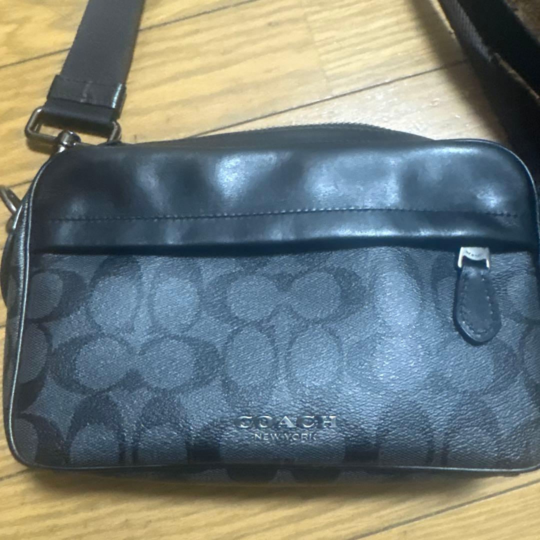 ブラックレザーショルダーバッグCOACHクロスボディcoachコーチシグネチャー COACH（コーチ） メンズ バッグ コーティングキャンバス レザー